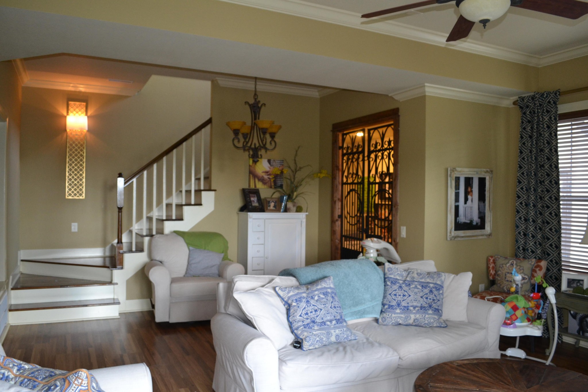 2306 Deep Draw Road Crossville, TN 38555 - Photo 27 of 40 a living room with furniture and a potted plant
