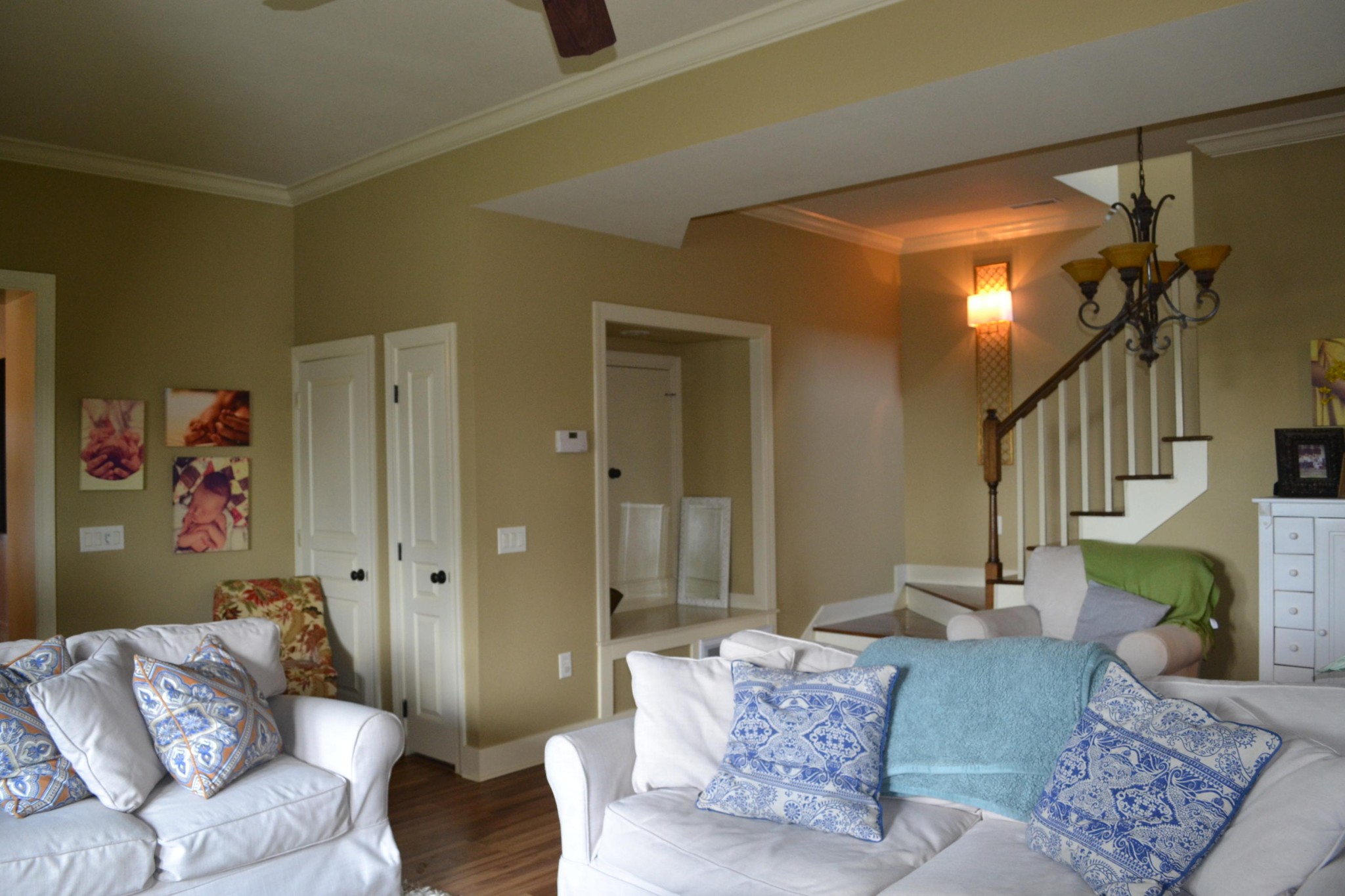 2306 Deep Draw Road Crossville, TN 38555 - Photo 28 of 40 a living room with furniture and a couch