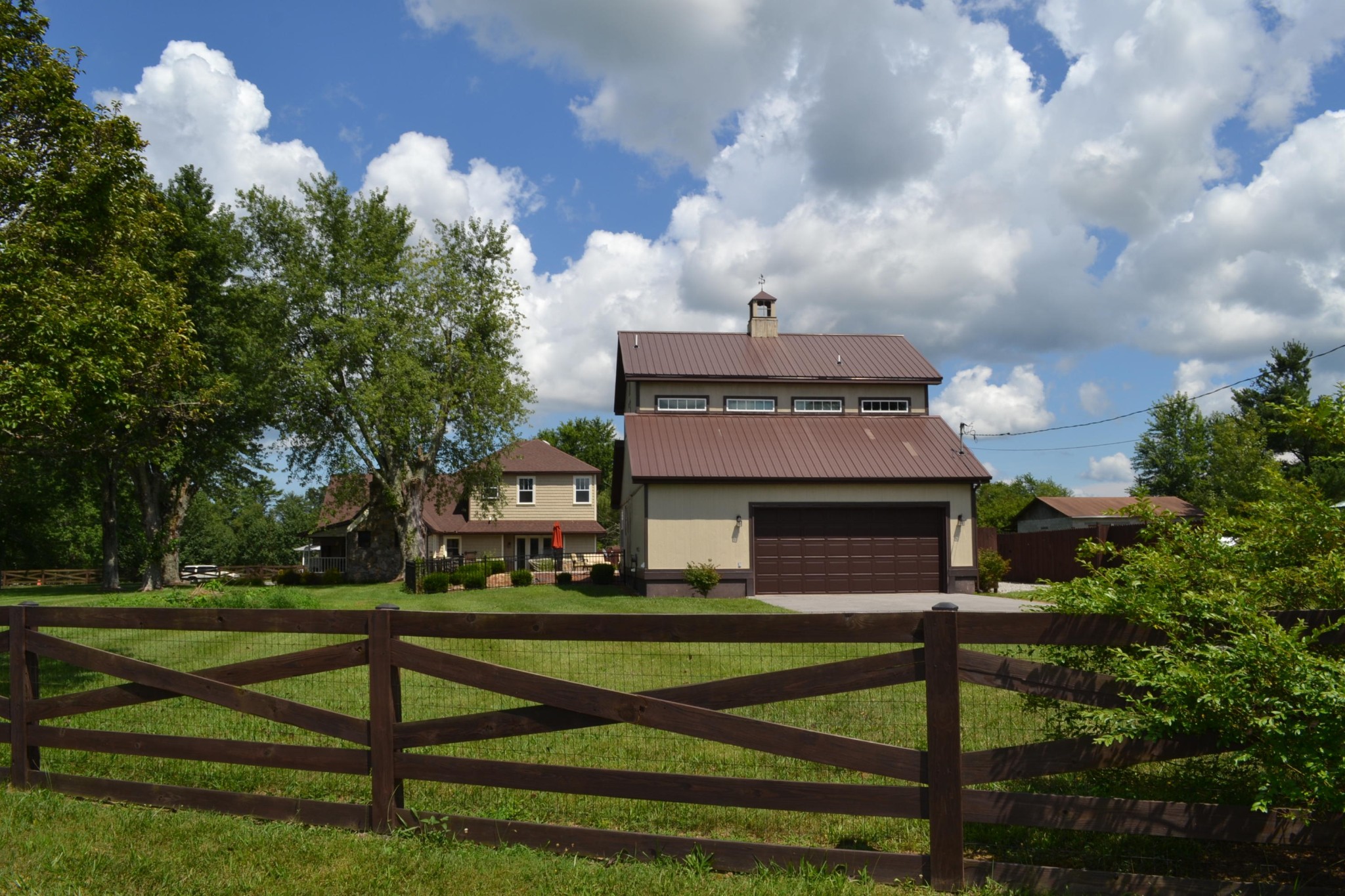 2306 Deep Draw Road Crossville, TN 38555 - Photo 7 of 40 a front view of a house with a yard