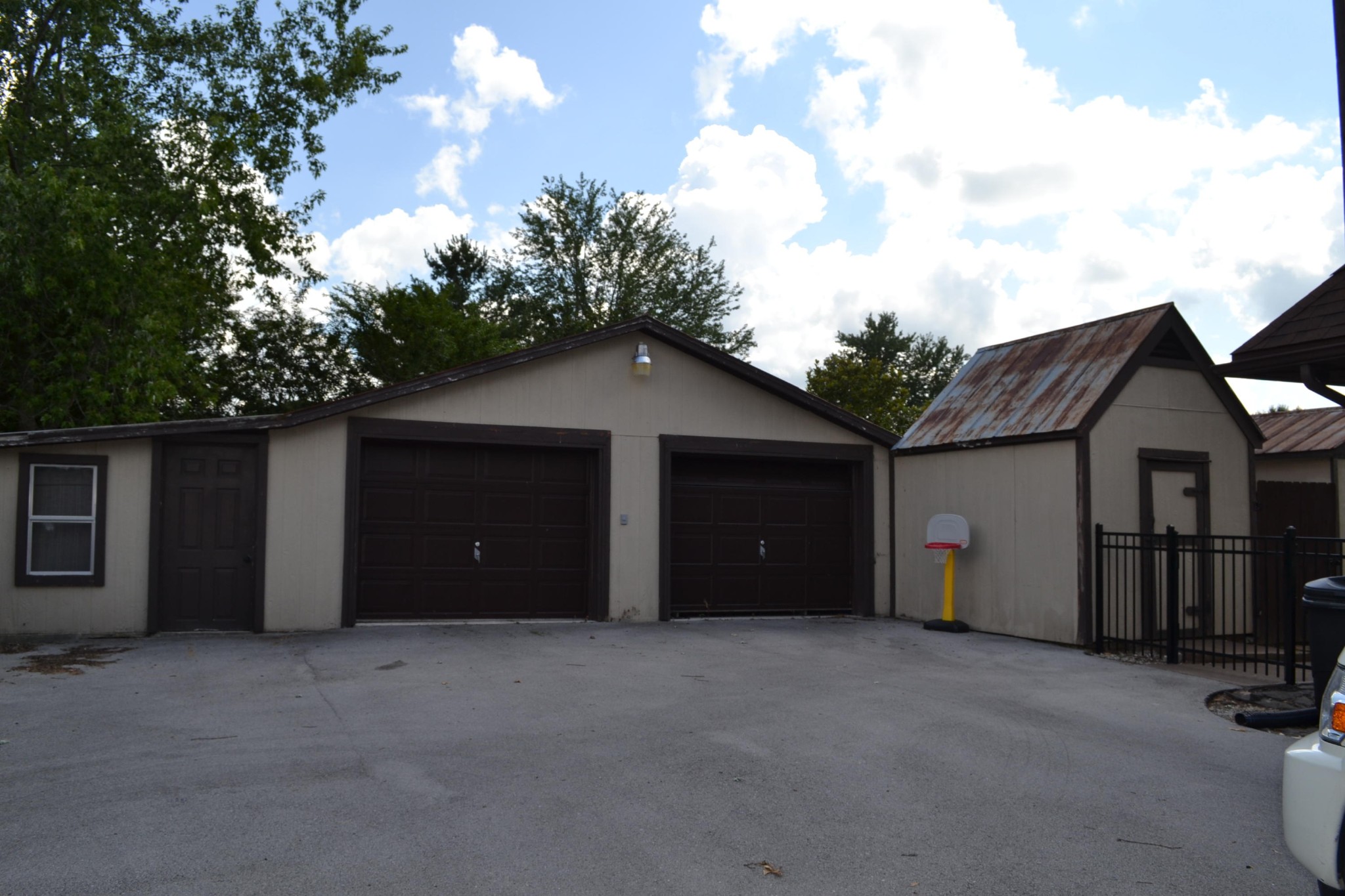 2306 Deep Draw Road Crossville, TN 38555 - Photo 10 of 40 a house with trees in the background