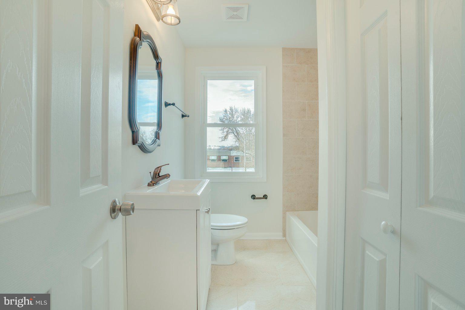 4283 Falls Road Baltimore, MD 21211 - Photo 18 of 22 Gallery Image 18