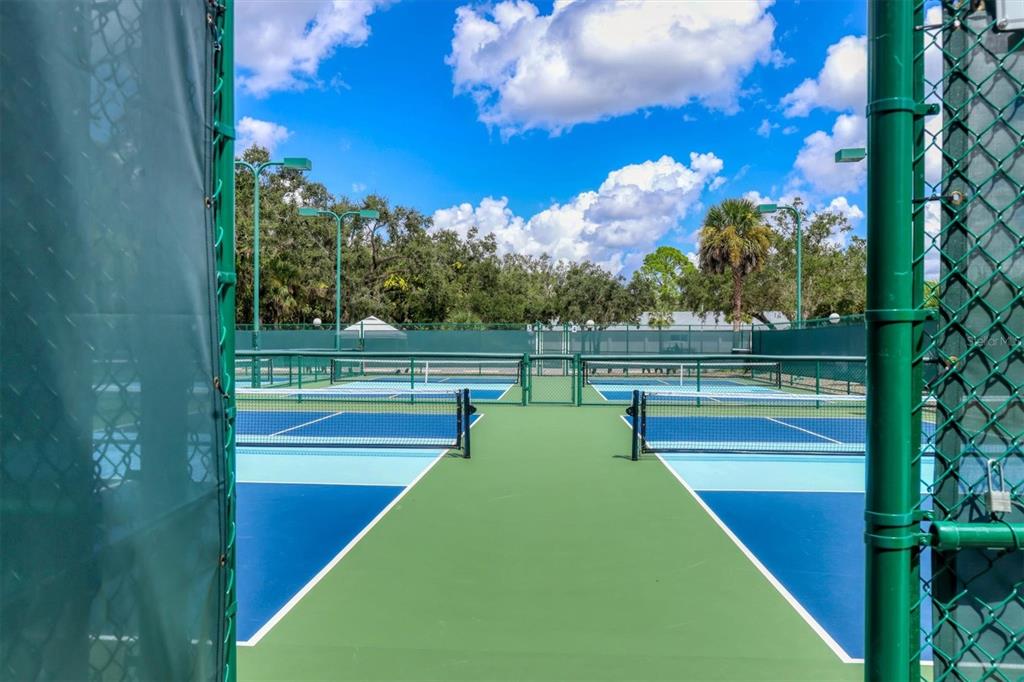 5058 Marsh Field Road, Unit 8 Sarasota, FL 34235 - Photo 68 of 73