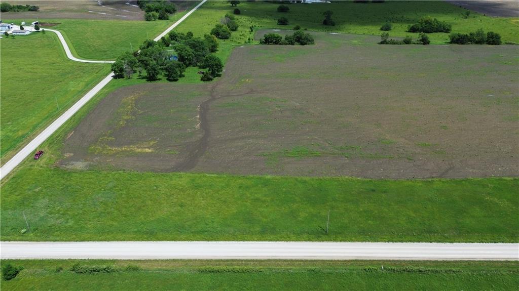 36475 407th Street Lane, KS 66042 - Photo 14 of 21