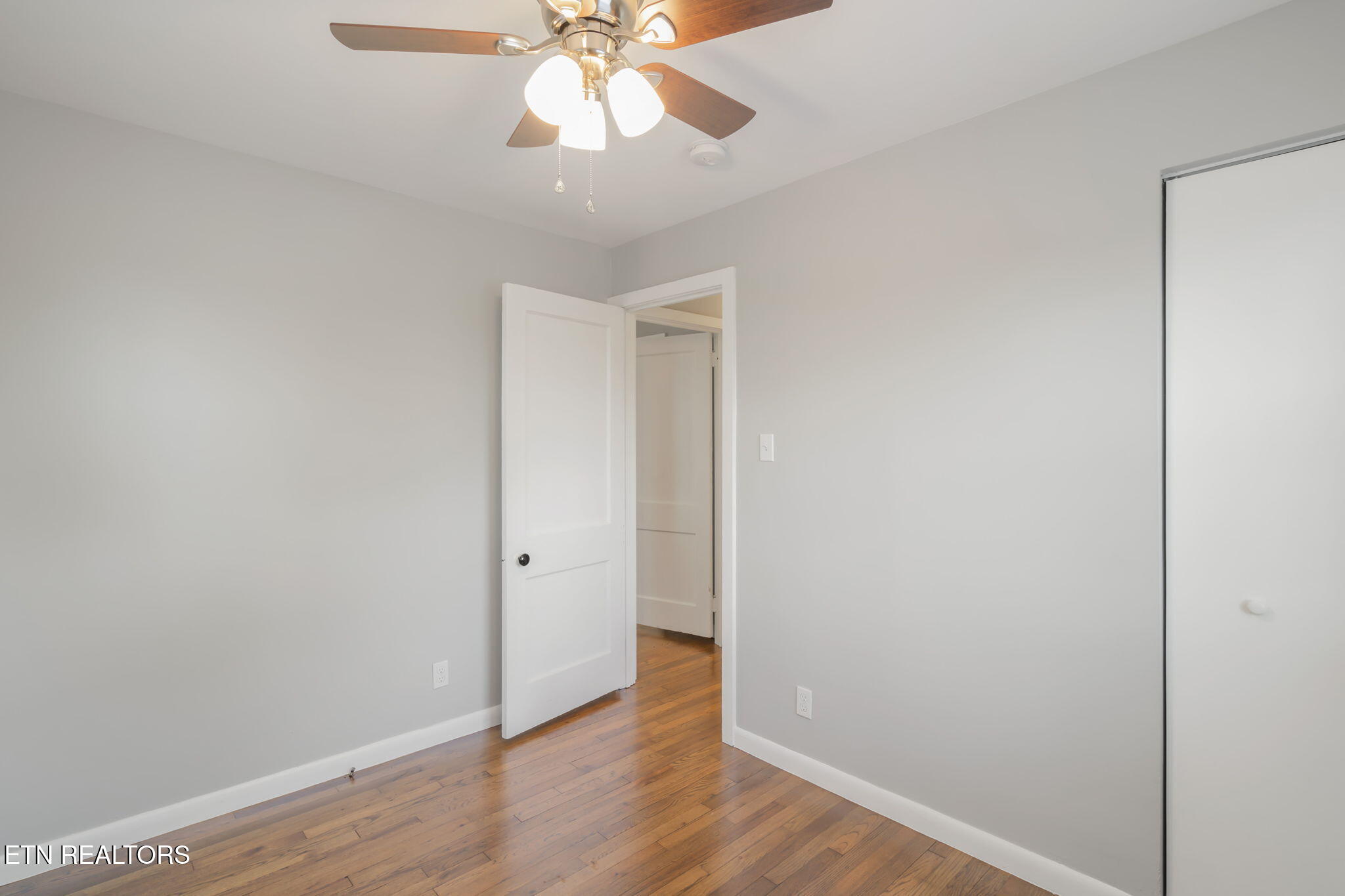 115 Kentucky Avenue Oak Ridge, TN 37830 - Photo 16 of 34 20-web-or-mls-115 Kentucky Ave-20