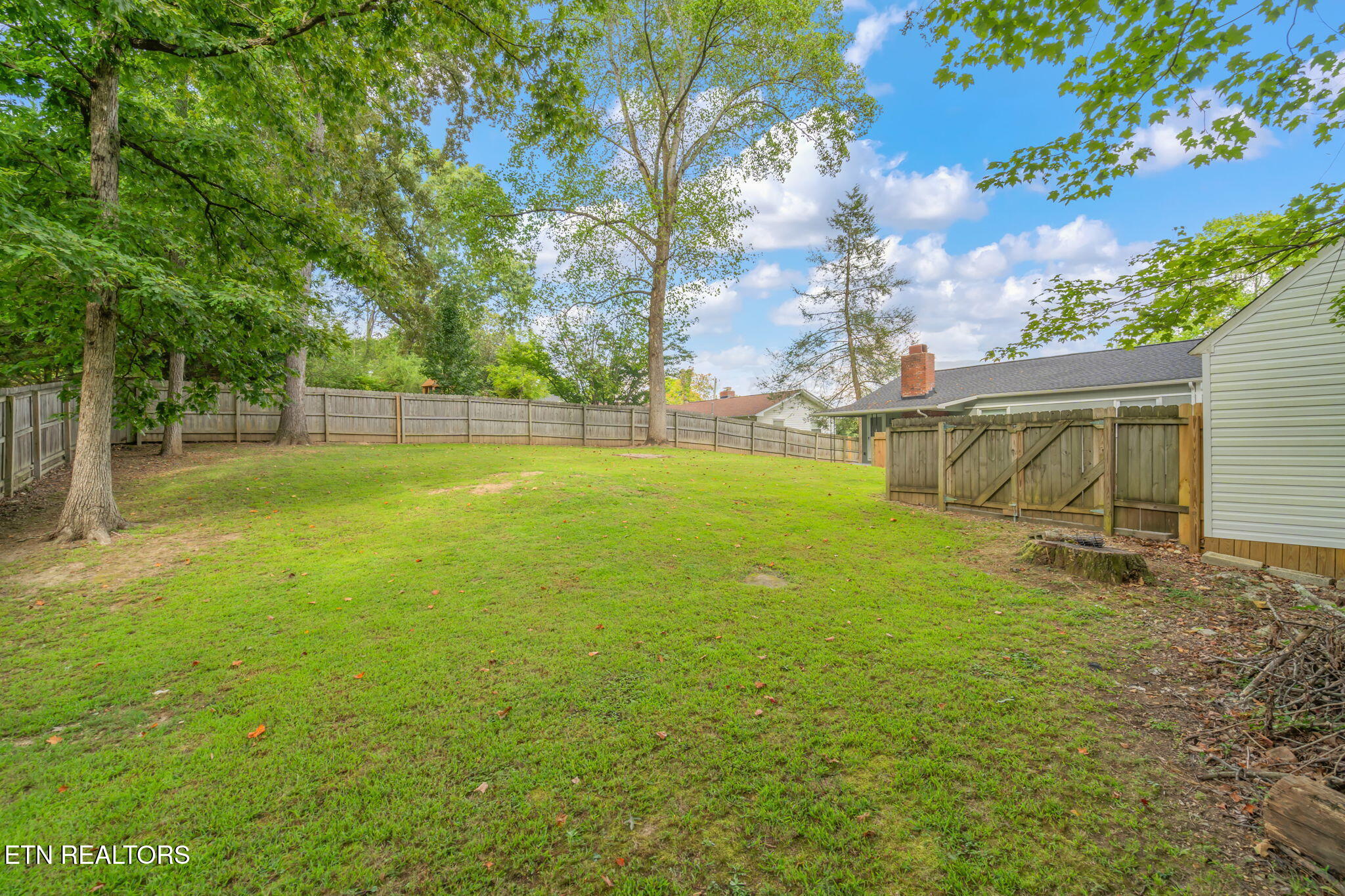 115 Kentucky Avenue Oak Ridge, TN 37830 - Photo 31 of 34 35-web-or-mls-115 Kentucky Ave-35