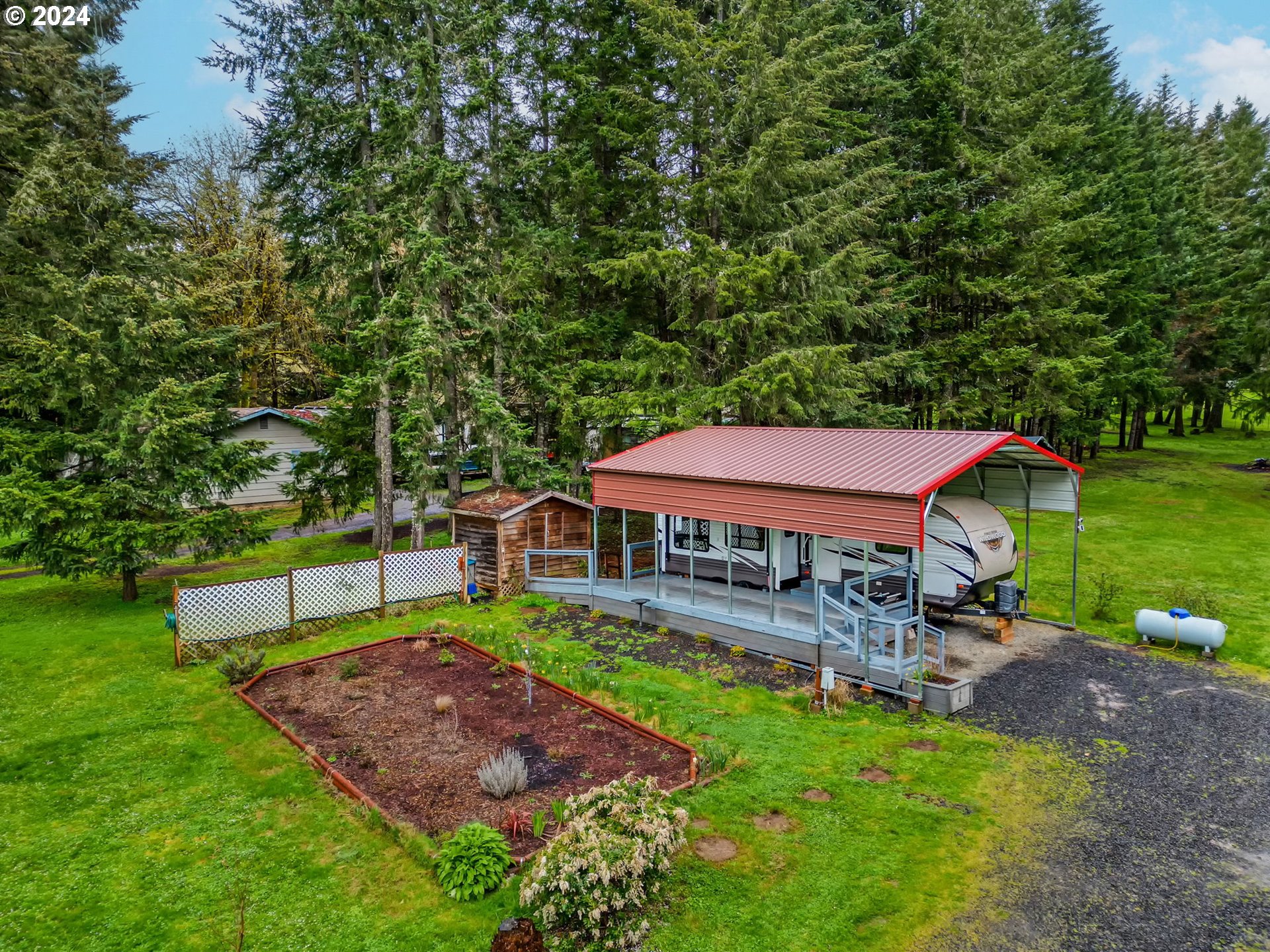 25745 Hall Road Junction City, OR 97448 - Photo 17 of 38 Gallery Image 17