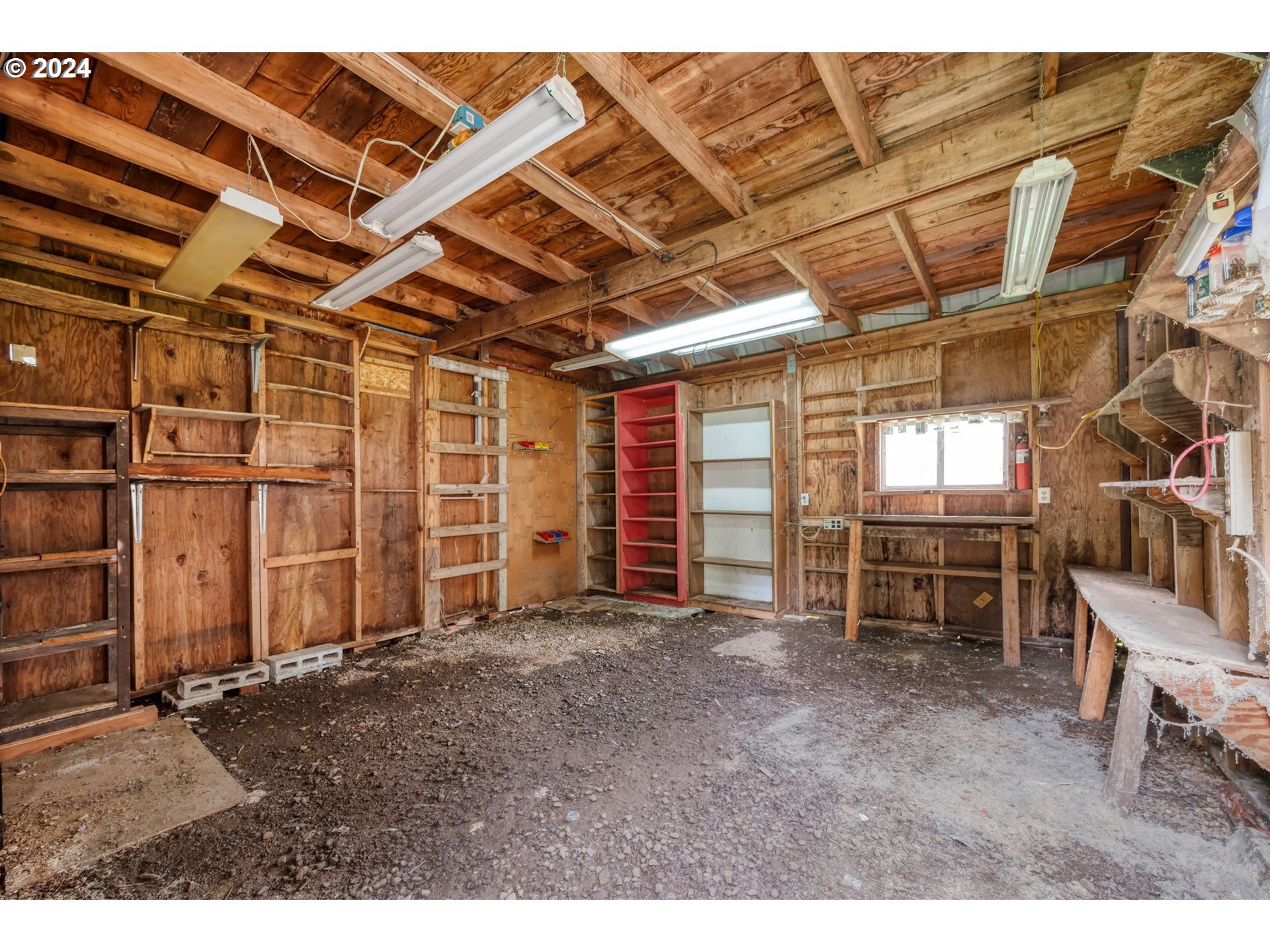25745 Hall Road Junction City, OR 97448 - Photo 26 of 38 Gallery Image 26