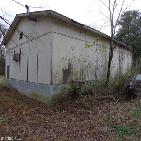 3840 Woodleaf Road Salisbury, NC 28147 - Photo 4 of 47