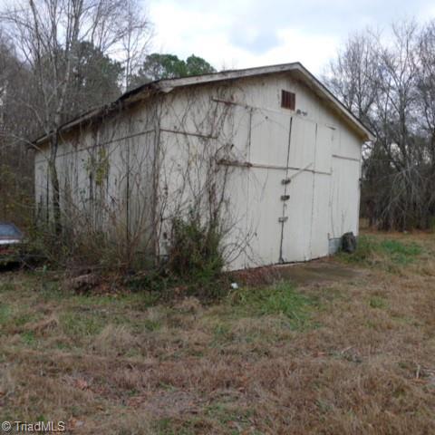 3840 Woodleaf Road Salisbury, NC 28147 - Photo 5 of 47
