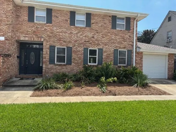 $3,200 | 7121 Catina Street, Unit B, New Orleans, LA 70124