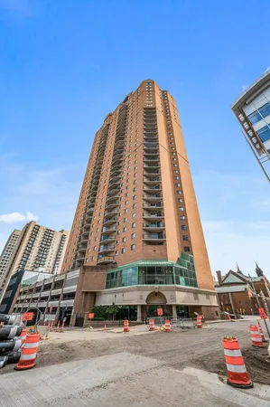 $200,000 | 78 10th Street East, Unit 2901, St. Paul, MN 55101