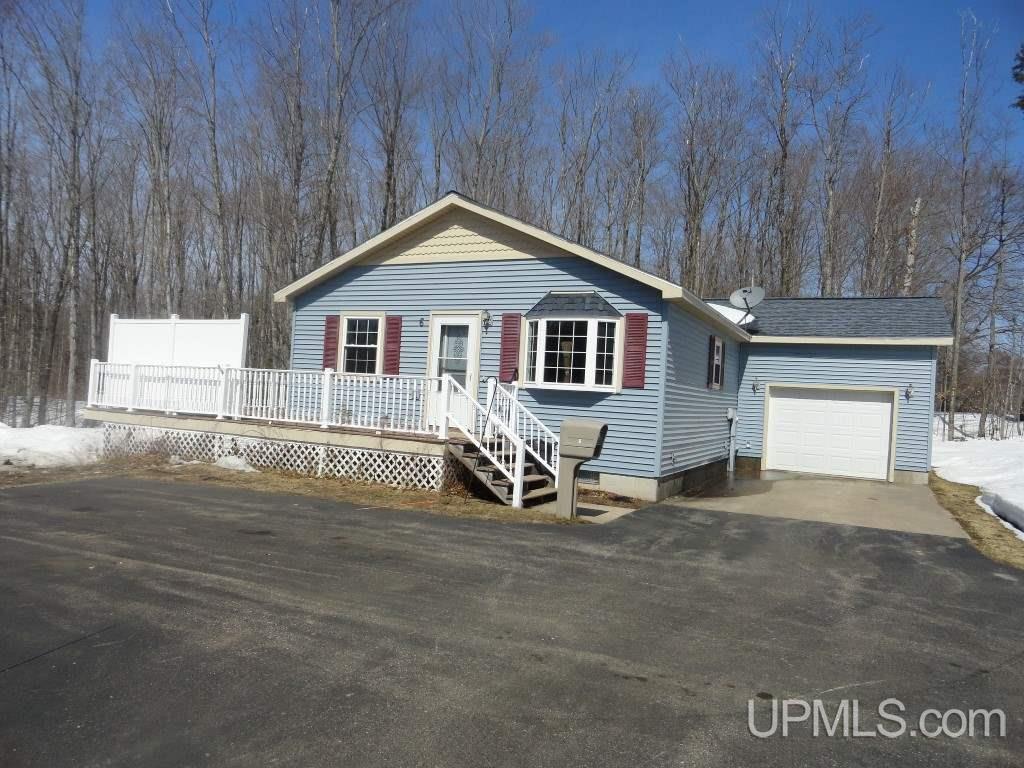 N6889 Connors Road, Unit 6 Munising, MI 49862 - Photo 1 of 16
