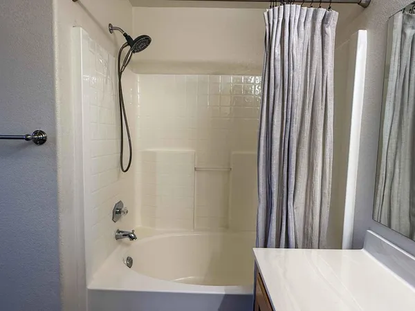 $3,100 | 3103 West Zachary Drive, Phoenix, AZ 85027