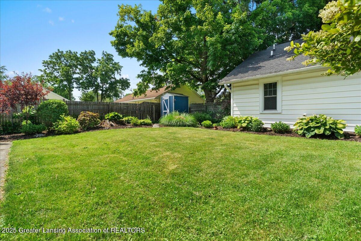937 West Miller Road Lansing, MI 48911 - Photo 38 of 43 38-Media Jett - 38