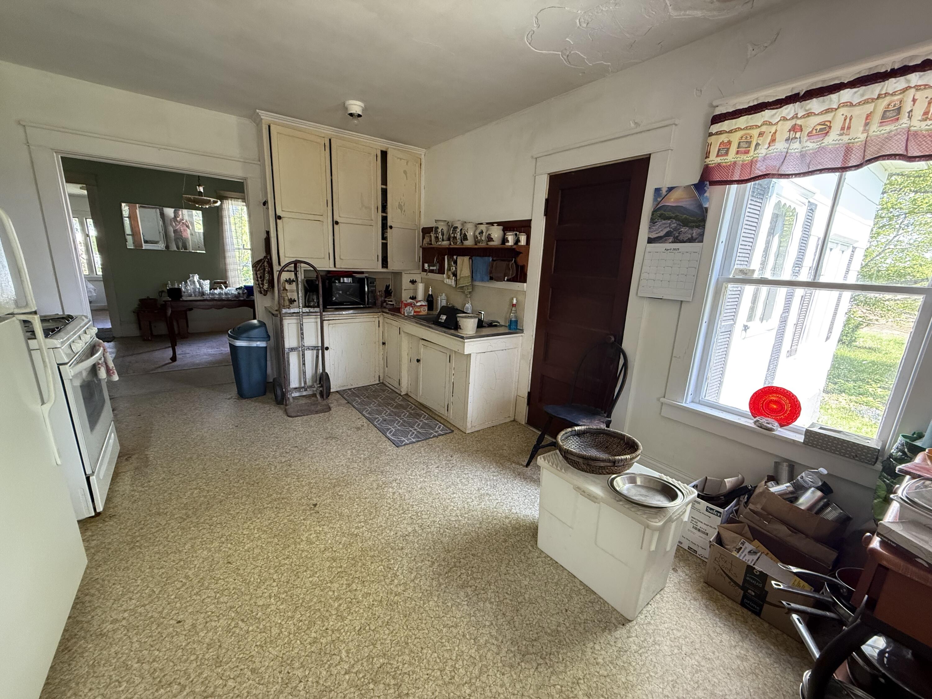 927 Van Buren Road Limestone, ME 04750 - Photo 5 of 40 IMG_0010