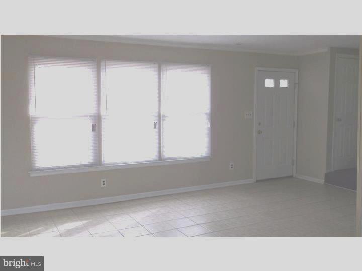 28 Farmhouse Road Sicklerville, NJ 08081 - Photo 4 of 11