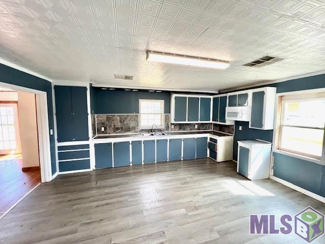122 West 11th Street Larose, LA 70373 - Photo 4 of 15 Kitchen