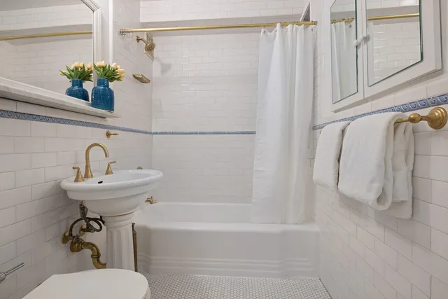 $2,895,000 | 15 West 84th Street, Unit 2CD | Upper West Side