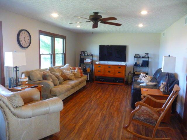 6750 Blacksnake Road Utica, OH 43080 - Photo 3 of 23 Gallery Image 3