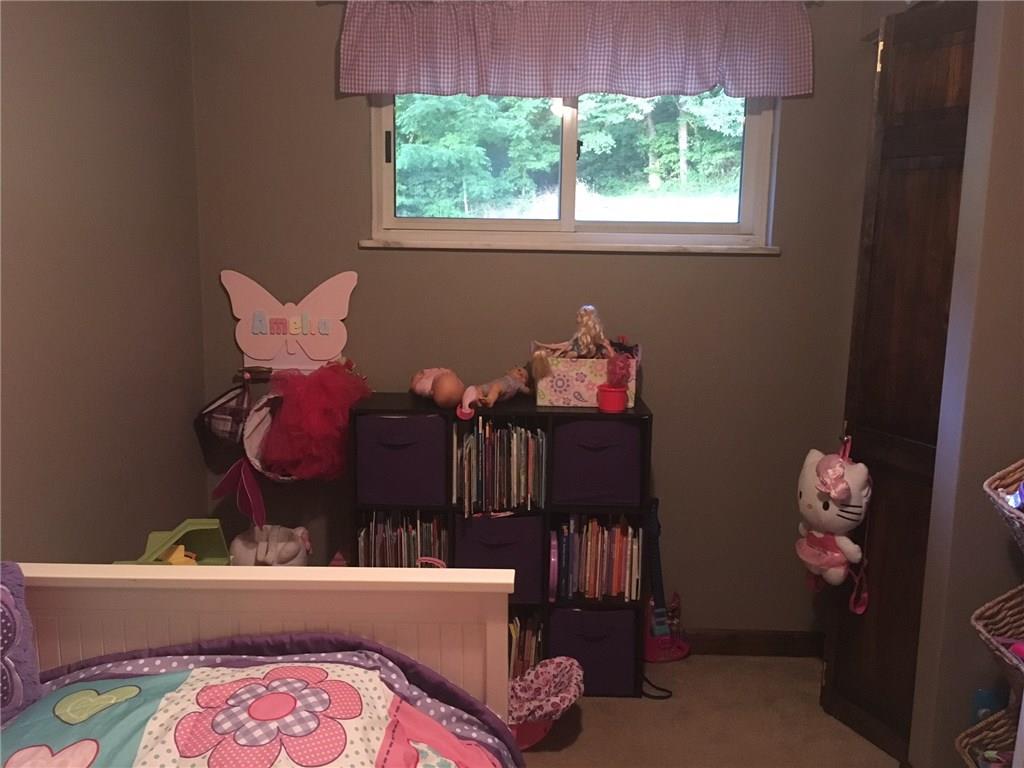 422 Lincoln Hall Road Elizabeth, PA 15037 - Photo 11 of 20 Gallery Image 11