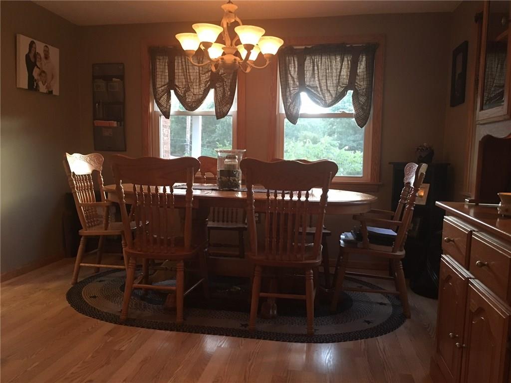 422 Lincoln Hall Road Elizabeth, PA 15037 - Photo 3 of 20 dining roon