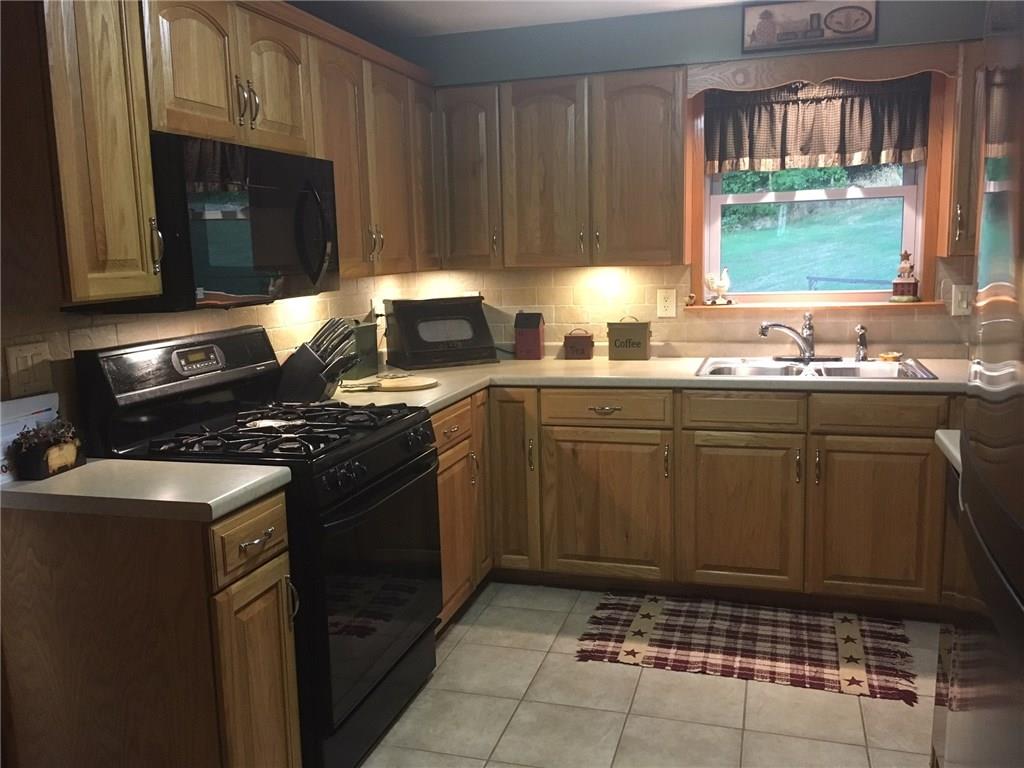 422 Lincoln Hall Road Elizabeth, PA 15037 - Photo 6 of 20 Gallery Image 6
