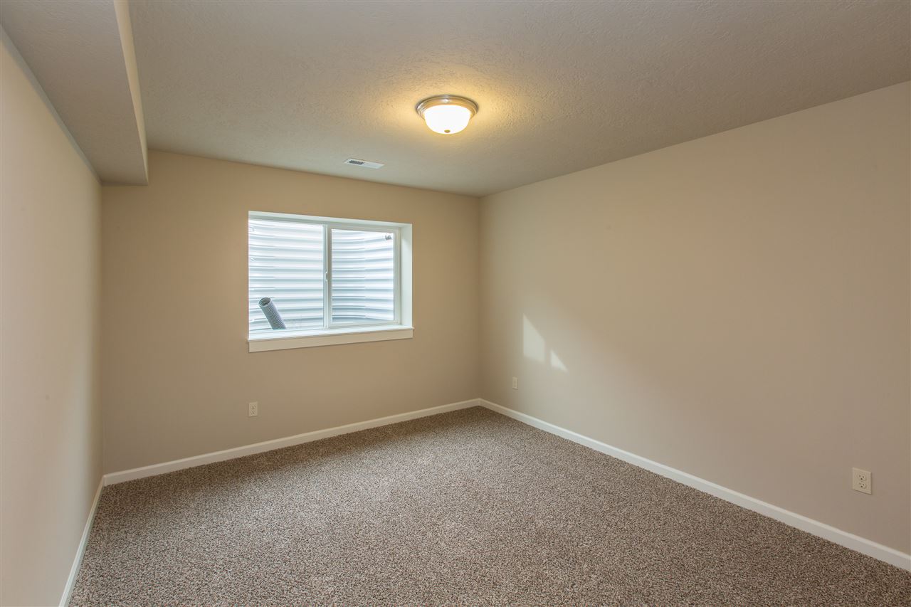 5402 North Radium Lane Spokane, WA 99217 - Photo 16 of 20