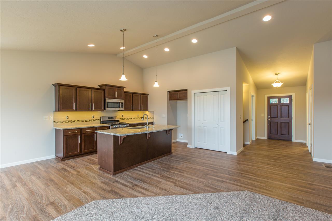 5402 North Radium Lane Spokane, WA 99217 - Photo 7 of 20