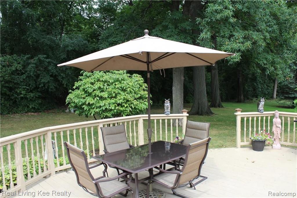 1668 Treeside Drive Rochester Hills, MI 48307 - Photo 24 of 25