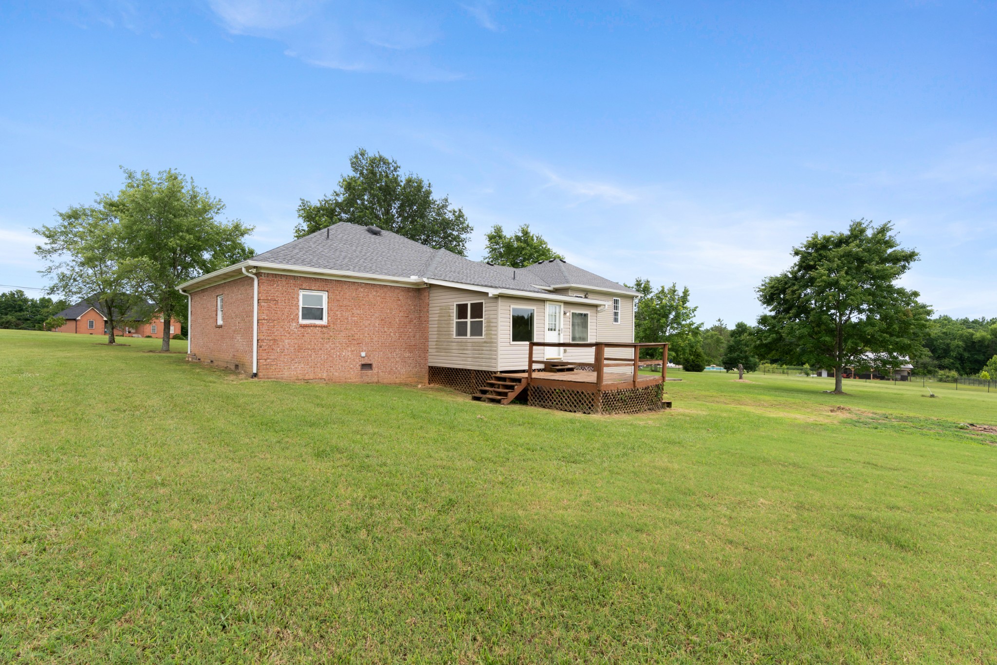 4602 Washington Road Springfield, TN 37172 - Photo 60 of 63 a front view of house with yard and trees in the background