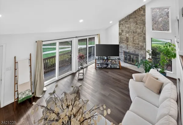 $549,000 | 66 Kingsberry Drive, Unit 66, Somerset, NJ 08873