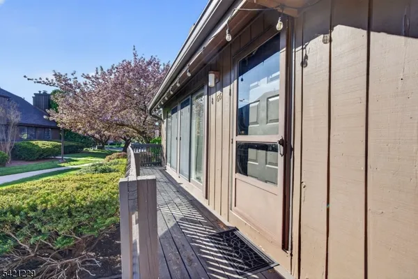 $549,000 | 66 Kingsberry Drive, Unit 66, Somerset, NJ 08873