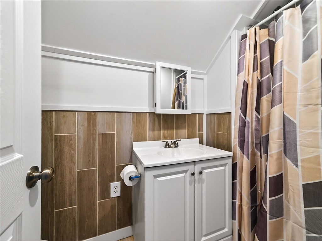 67 Gray Street Rochester, NY 14609 - Photo 17 of 31