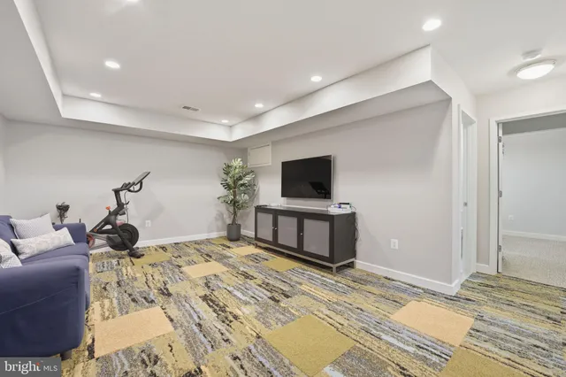 $2,485,000 | 1404 North Herndon Street, Arlington, VA 22201