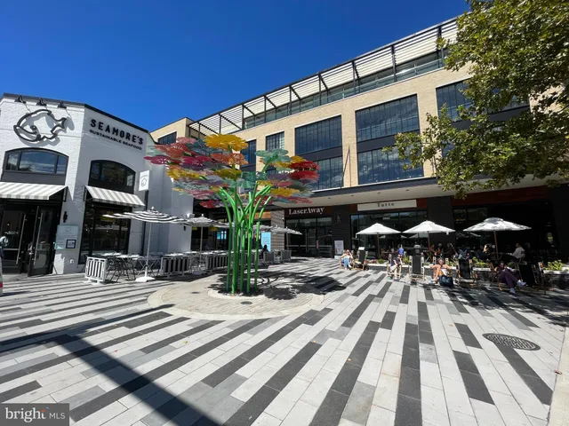 $2,485,000 | 1404 North Herndon Street, Arlington, VA 22201