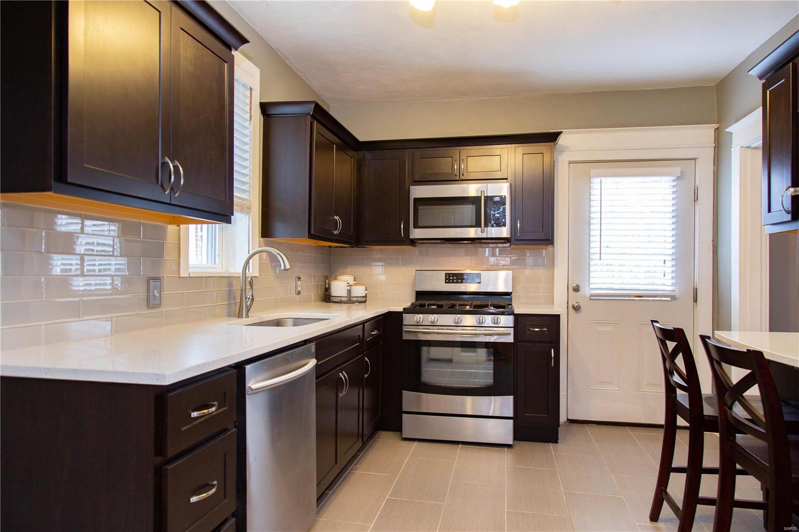 3008 Watson Road St. Louis, MO 63139 - Photo 13 of 28
