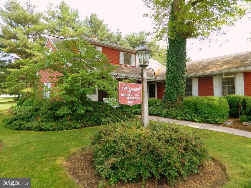 1021 Pine Hill Road Lititz, PA 17543 - Photo 1 of 61