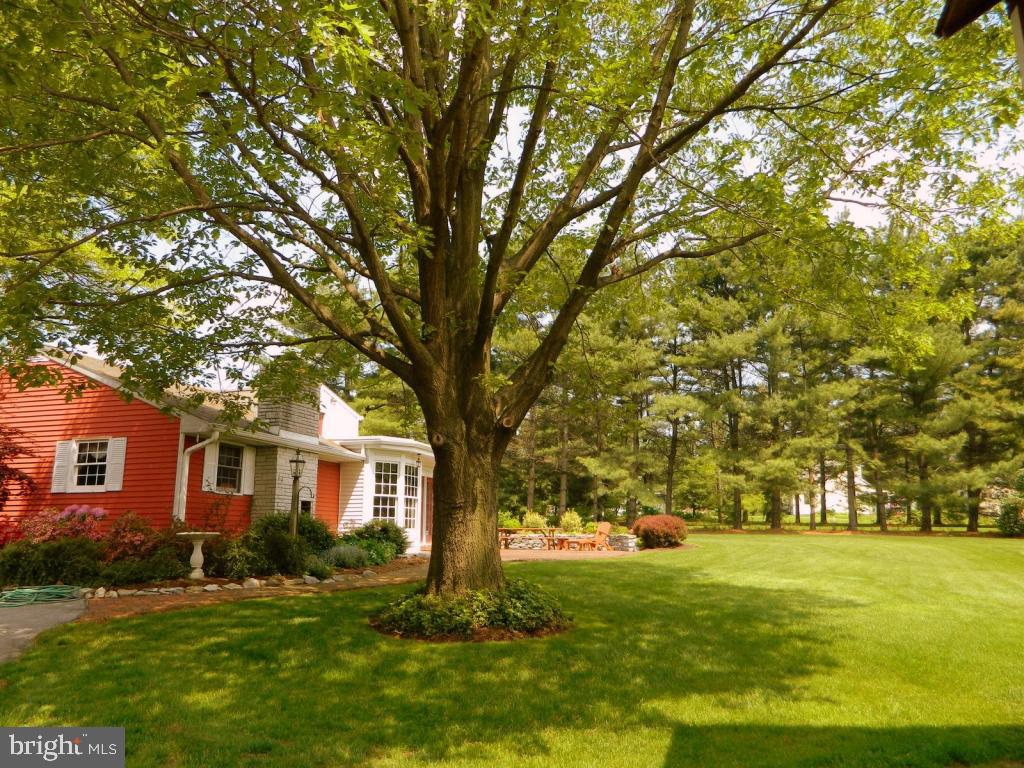 1021 Pine Hill Road Lititz, PA 17543 - Photo 2 of 61