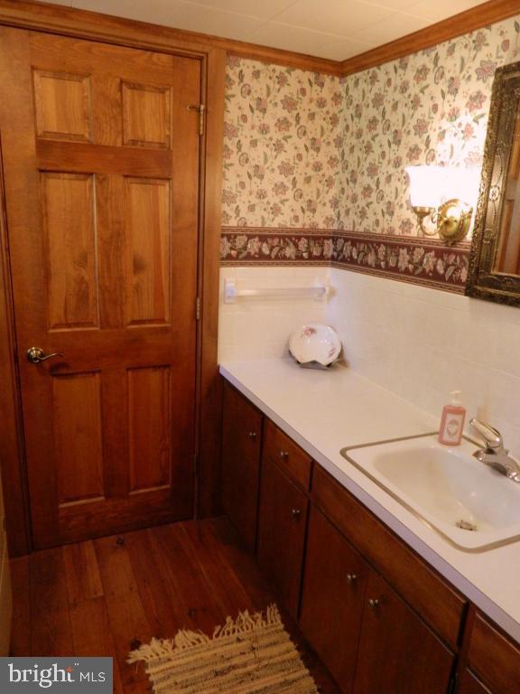 1021 Pine Hill Road Lititz, PA 17543 - Photo 15 of 61
