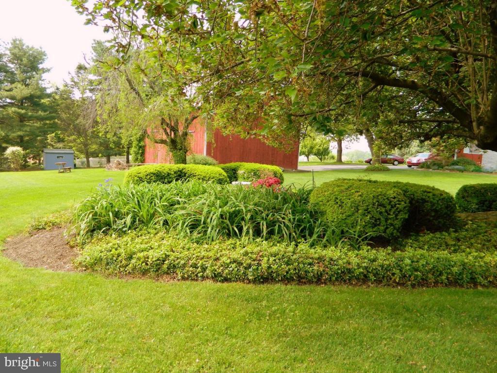 1021 Pine Hill Road Lititz, PA 17543 - Photo 22 of 61