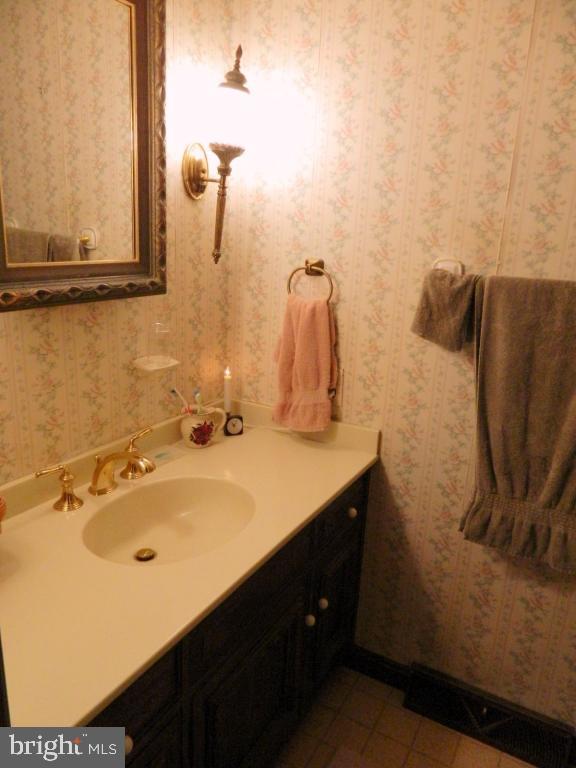 1021 Pine Hill Road Lititz, PA 17543 - Photo 25 of 61