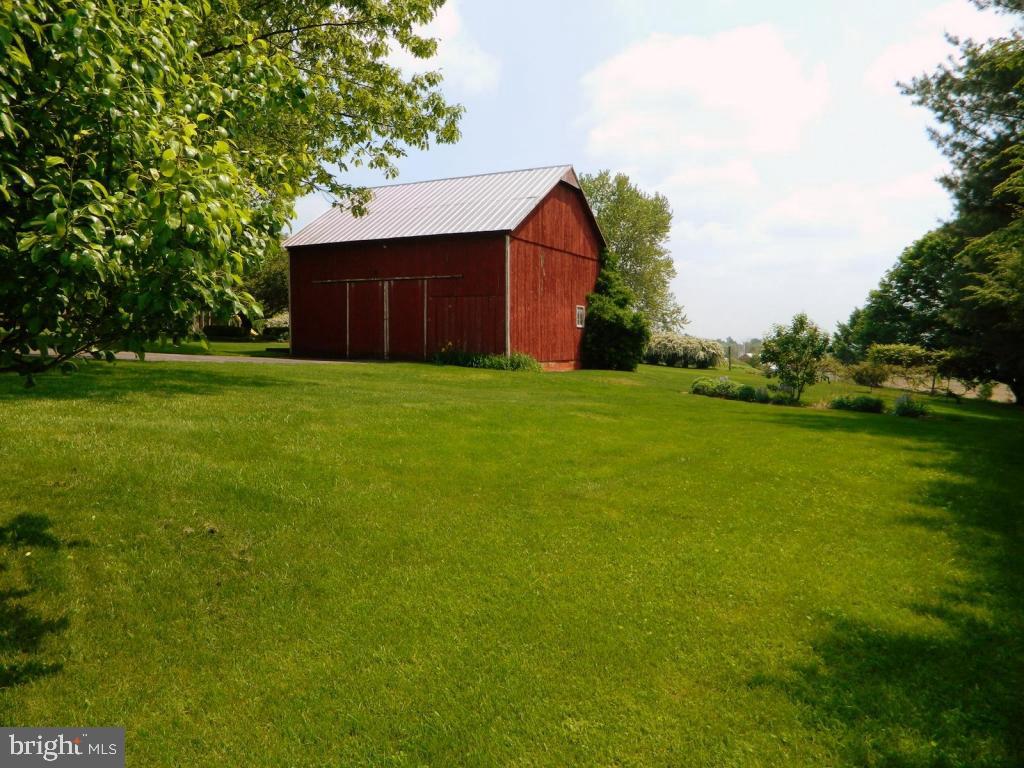 1021 Pine Hill Road Lititz, PA 17543 - Photo 41 of 61