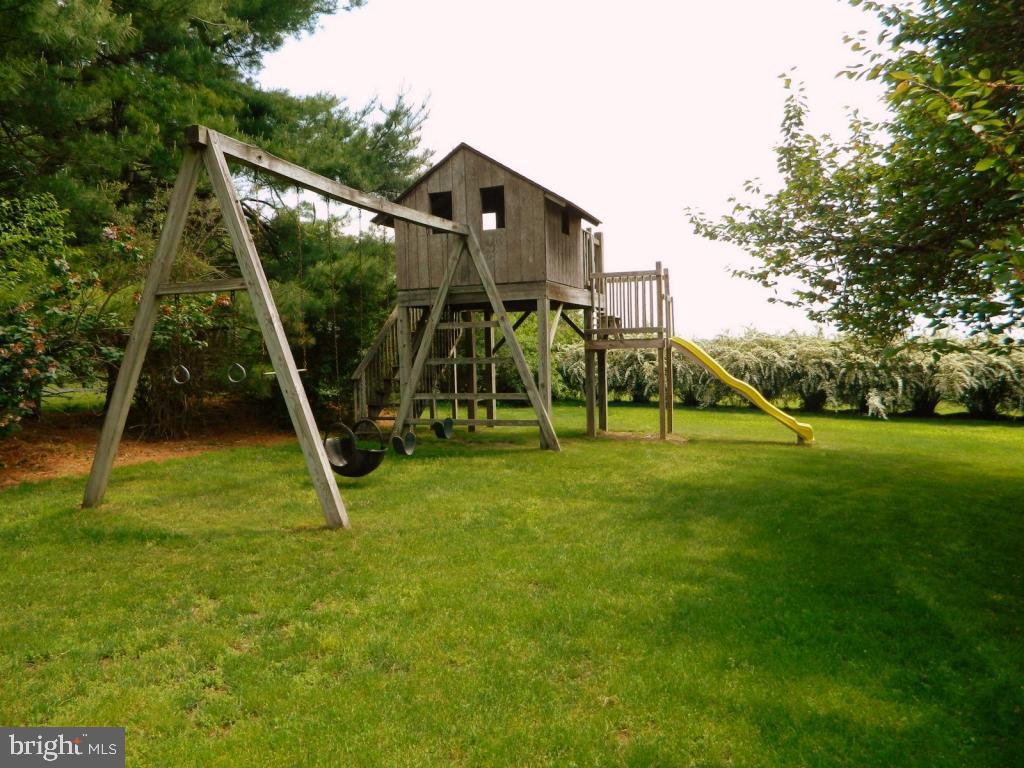 1021 Pine Hill Road Lititz, PA 17543 - Photo 47 of 61