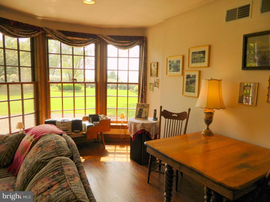 1021 Pine Hill Road Lititz, PA 17543 - Photo 7 of 61