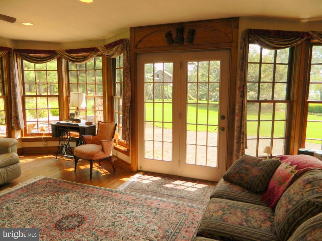 1021 Pine Hill Road Lititz, PA 17543 - Photo 8 of 61