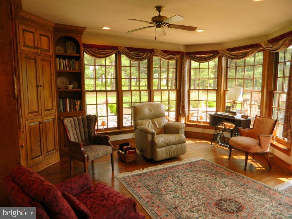 1021 Pine Hill Road Lititz, PA 17543 - Photo 9 of 61