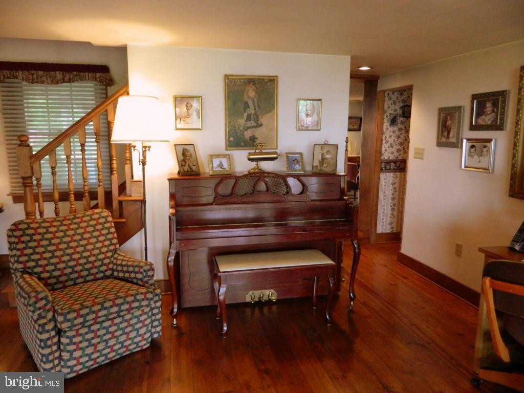 1021 Pine Hill Road Lititz, PA 17543 - Photo 10 of 61