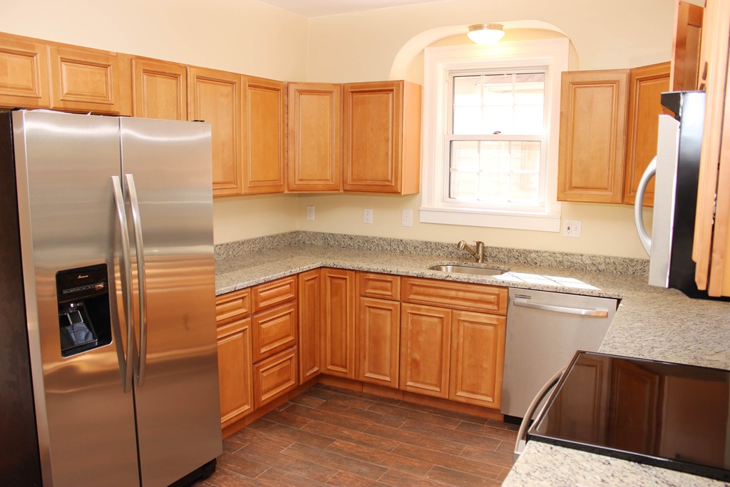 73 Commodore Road Worcester, MA 01602 - Photo 8 of 30 Gallery Image 8