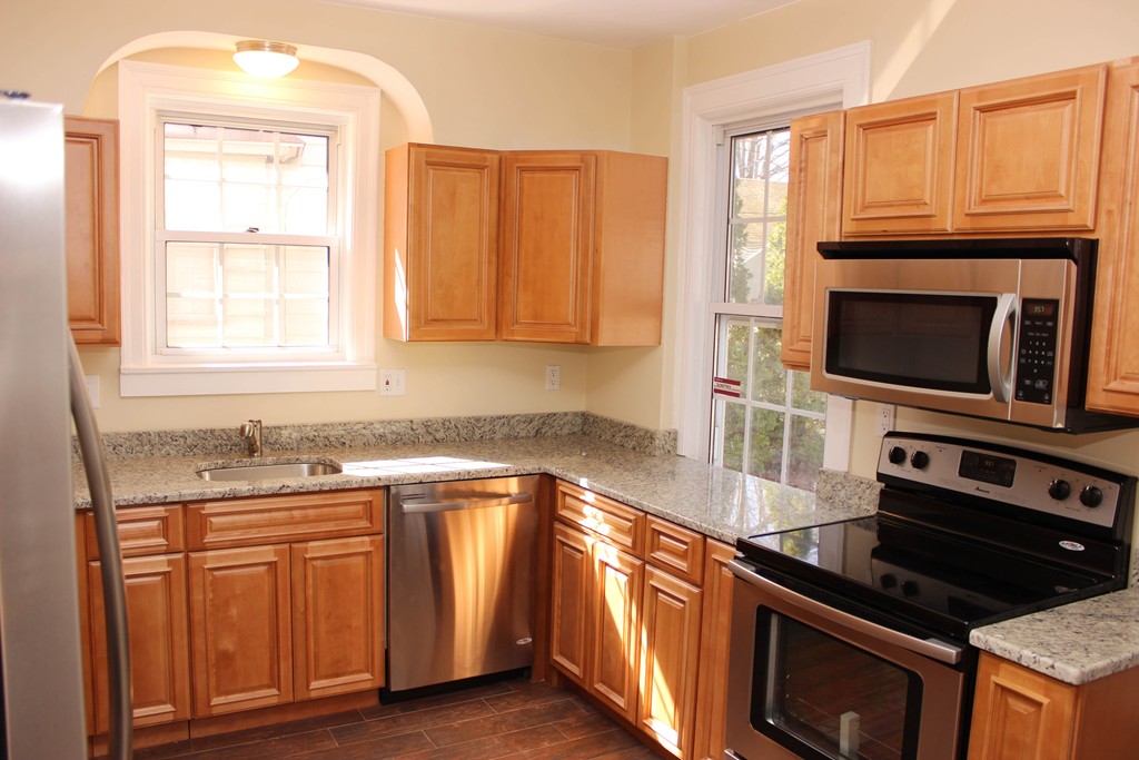 73 Commodore Road Worcester, MA 01602 - Photo 9 of 30 Gallery Image 9