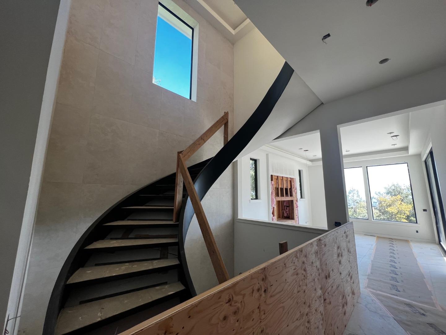 19042 Overlook Road Los Gatos, CA 95030 - Photo 12 of 26 Gallery Image 12